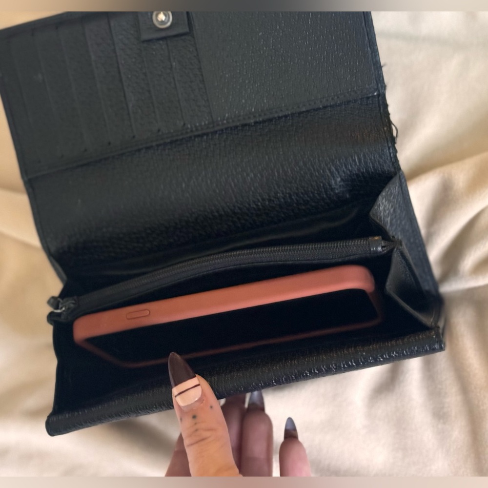 Gucci Monogram Wallet/Crossbody with 42” gunmetal chain - Picture 10 of 10